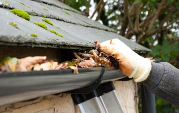 gutter cleaning Foxhills, Hampshire